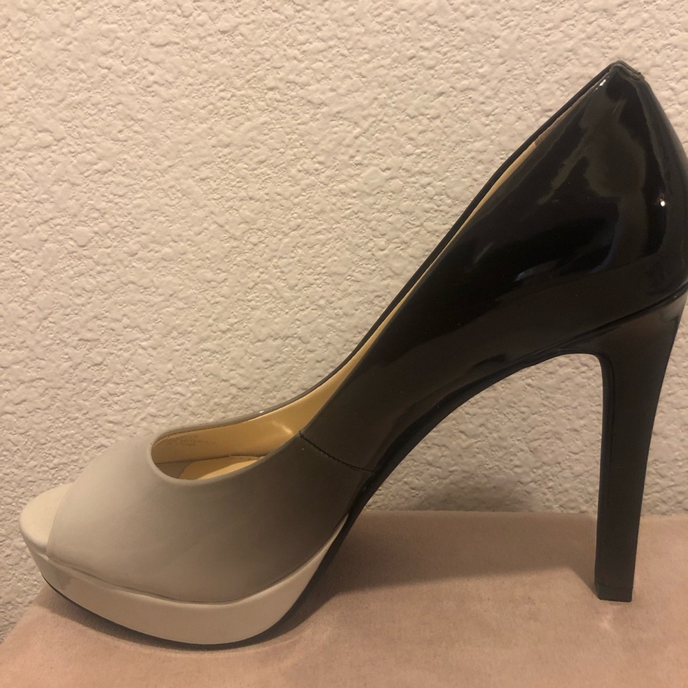 Black/white ombré Jessica Simpson heels